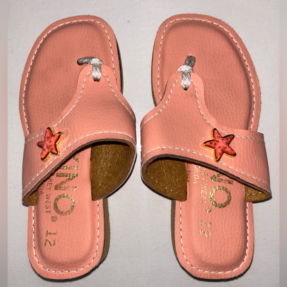 NWOB Kino Coral Leather Starfish Girls Sandals
